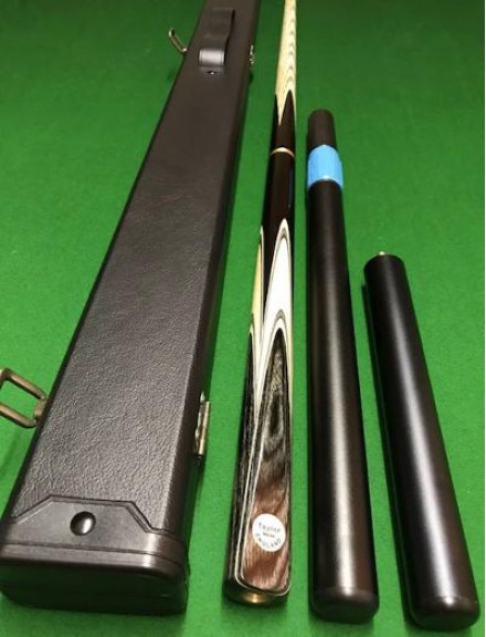 Taylor Made Snooker Cue Deal Choice £159.95 Or £179.95 White And Grey Veneers.